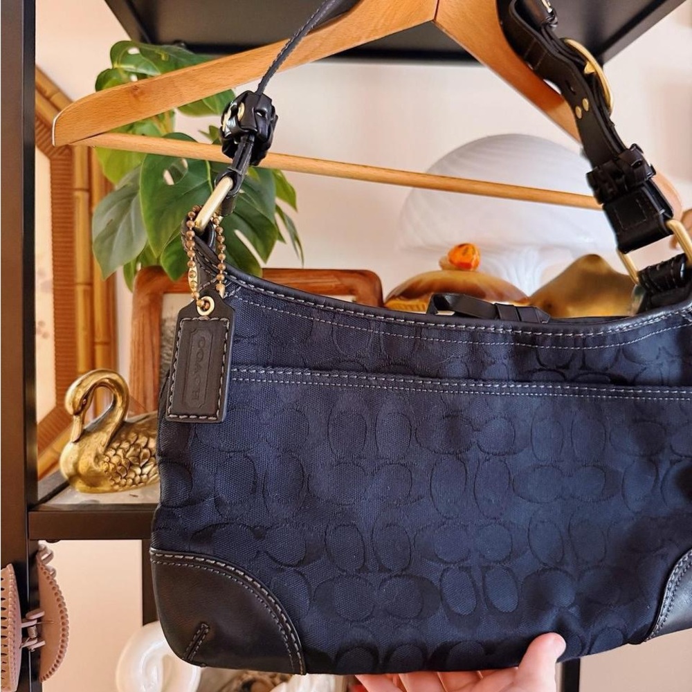 Coach Shoulder Bag - Picture 2 of 4